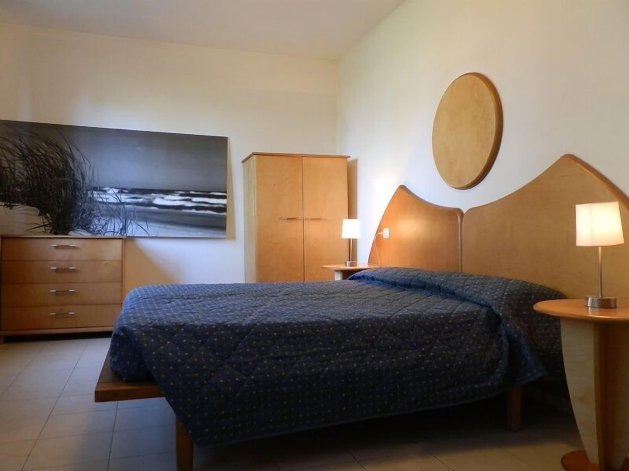 Cosmopolitan Golf & Beach Resort Tirrenia Esterno foto