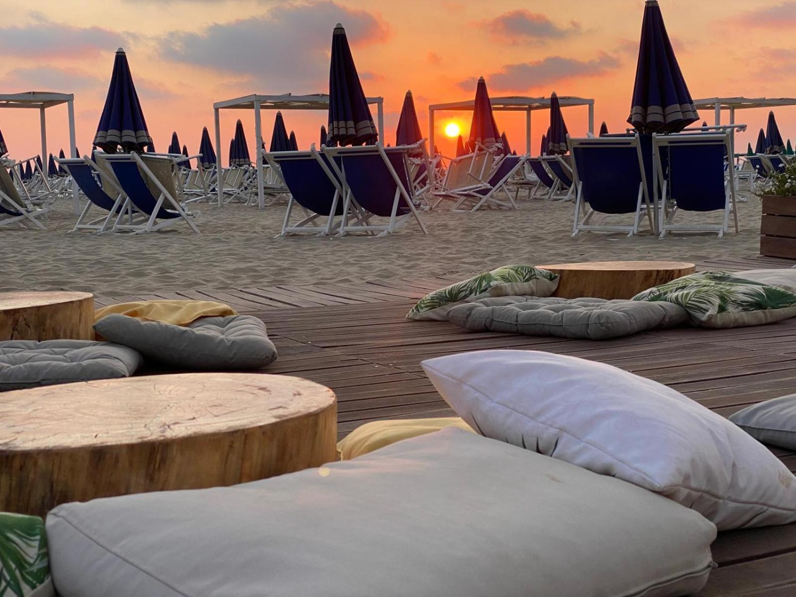 Cosmopolitan Golf & Beach Resort Tirrenia Esterno foto